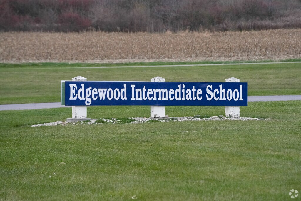 The Edgewood Intermediate School entrance signage.