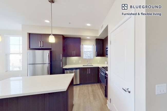 1000 Lupine unit FL1-ID10741A, Lake Forest, CA 92630 - photo 6