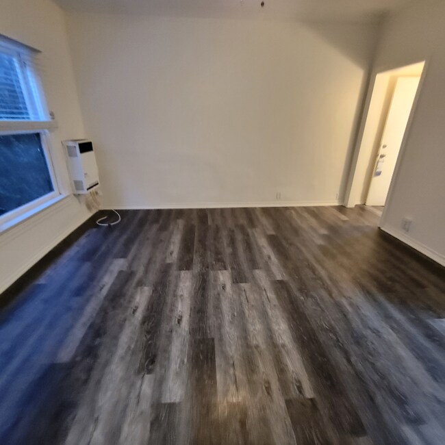 1525 Cassil Place unit 106A, Los Angeles, CA 90028 - photo 2