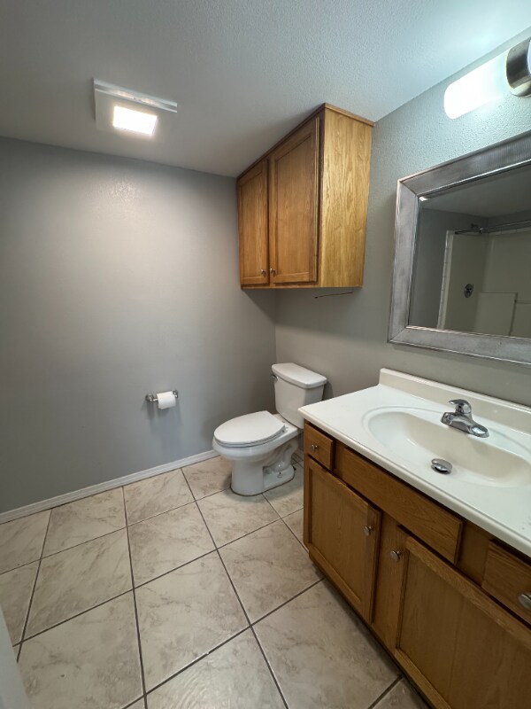 Martinique Condominiums unit 416, Pensacola, FL 32505 - photo 7