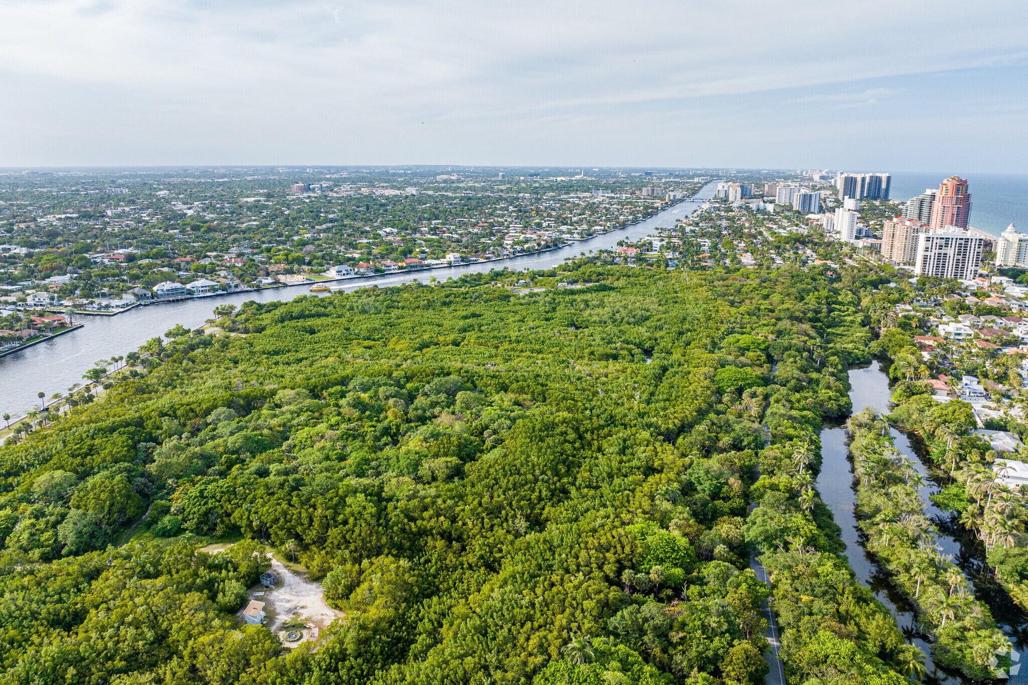 Residents of Dolphin Isles
can walk to the Hugh Taylor Birch State Park.