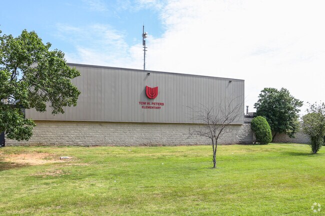 Peters Elementary is part of the highly rated Union Public School system.