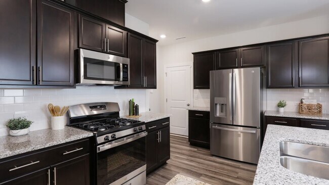 842 Maple Branch Cir unit 36039081, Graham, NC 27253 - photo 7