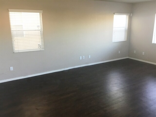 10511 Mojave Ridge Ct, Las Vegas, NV 89183 - photo 5