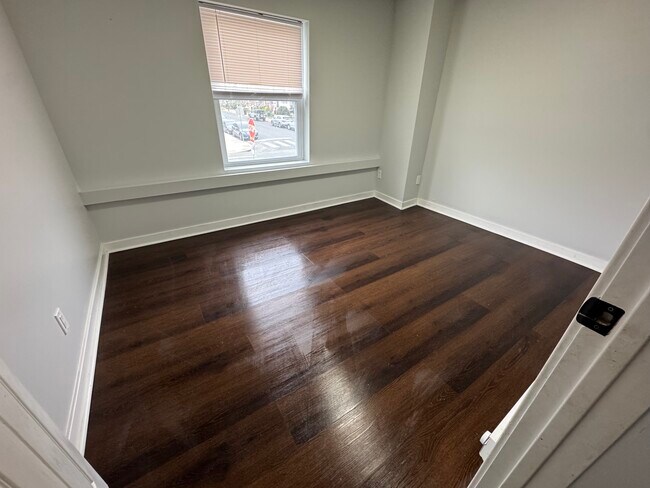 6600 Dicks Ave unit Bonus 3rd bedroom, Philadelphia, PA 19142 - photo 5