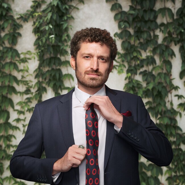 Agent Photo