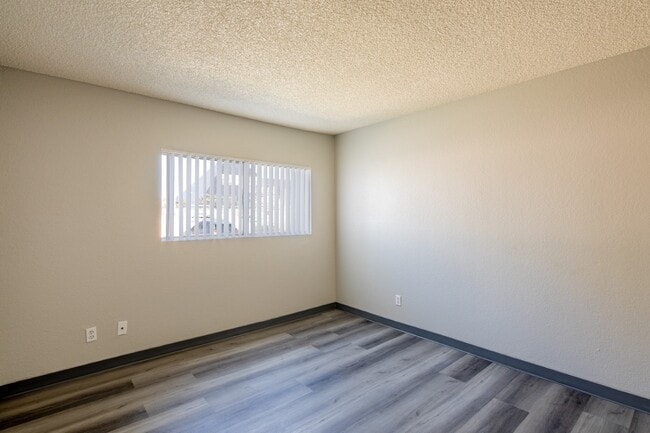 Oasis Apartments, Las Vegas, NV 89119 - photo 6
