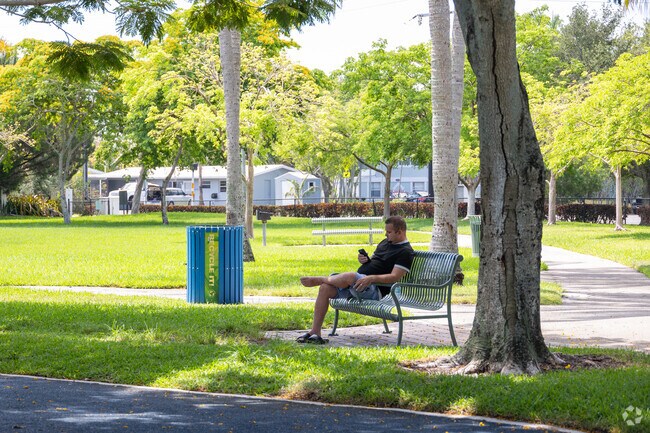 There are nice and relaxed green spaces in Lauderdale Isles neighborhood to enjoy outdoors.
