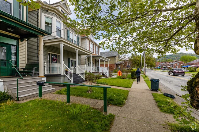Walk past the many classic homes in Ingram that owners keep looking great.