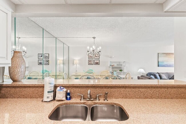 8815 Thomas Dr unit FL4-ID1355027P, Panama City Beach, FL 32408 - photo 5