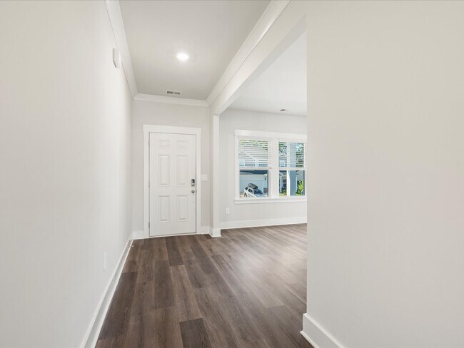 807 Burghley Cir, Greer, SC 29651 - photo 4