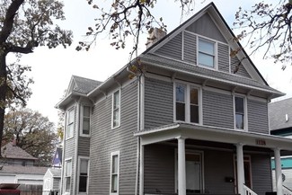 1128 27th St, Des Moines, IA 50311