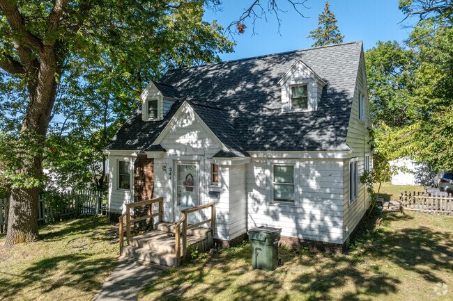 Cape Cod homes can be found here and there in the Jackson Hill neighborhood.