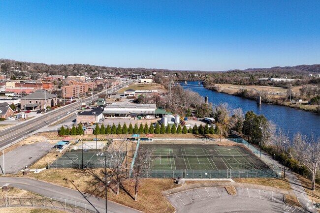 Clinton City Park sits near Melton Hill Lake and features a splash pad and tennis court.