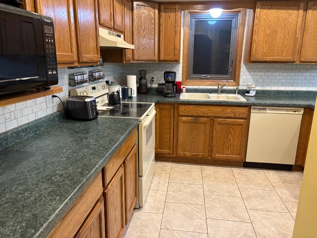 2120 Walker Rd, Kronenwetter, WI 54455 - photo 4