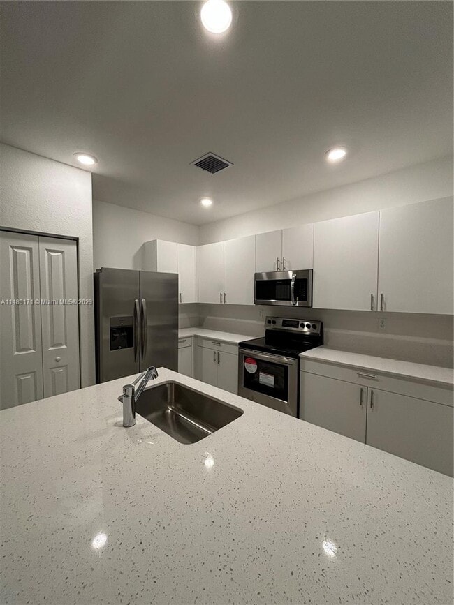 29031 SW 162nd Ct, Homestead, FL 33033 - photo 4