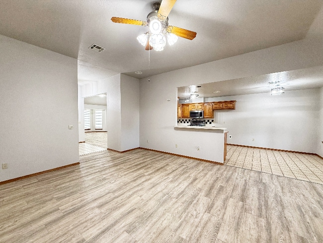 6605 NW 134th St, Oklahoma City, OK 73142 - photo 7