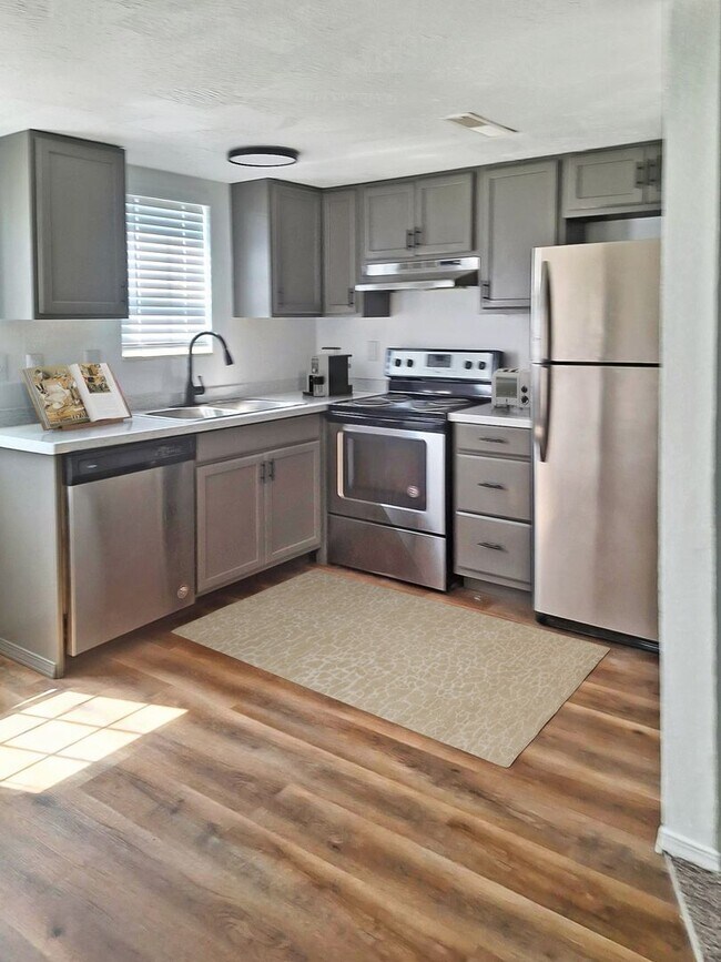 Fairfield Village, Springfield, MO 65807 - photo 3