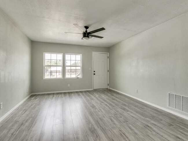 8308 NE 33rd St, Spencer, OK 73084 - photo 6