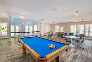 9803 Creekfront Rd, Jacksonville, FL 32256