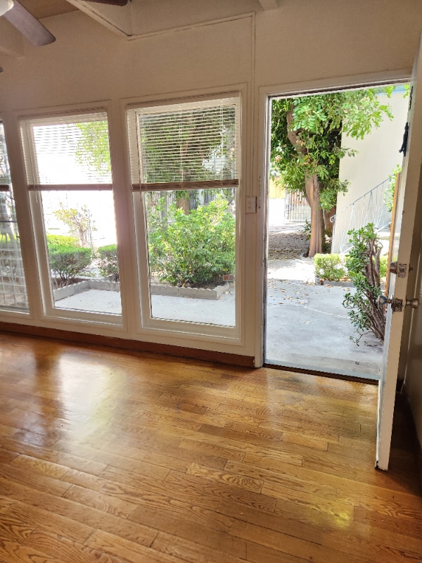 1909 N Beachwood Dr Unit 5, Los Angeles, CA 90068