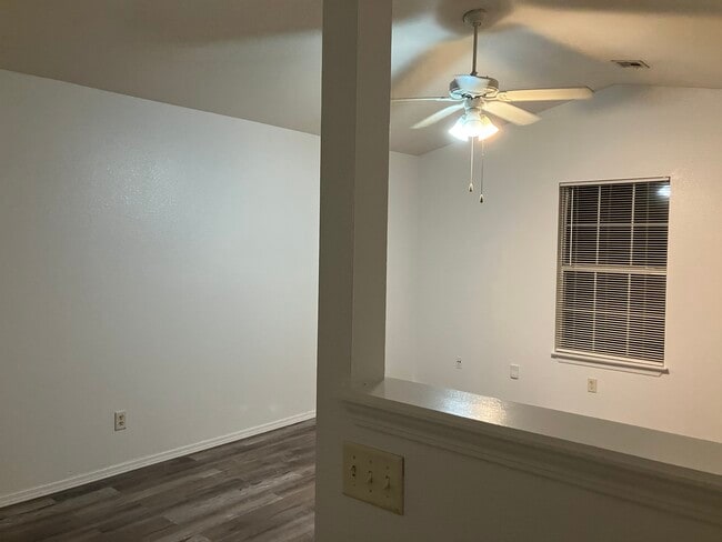 36 Holly Dr, Bentonville, AR 72712 - photo 2