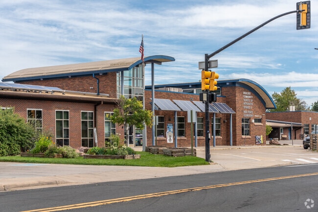 The courses at High Peaks Elementary School encourage critical thinking and creativity.