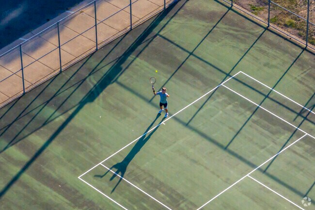 There are tennis courts available at Soldiers Field Memorial Park.