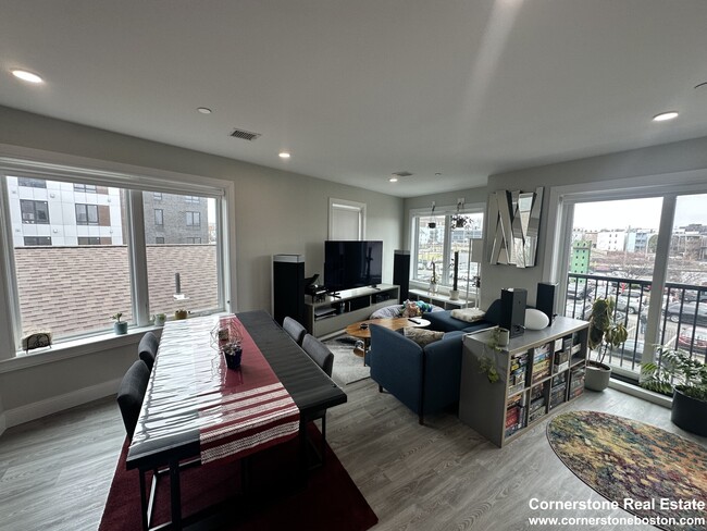 210 Old Colony Ave unit 200-301, Boston, MA 02127 - photo 4
