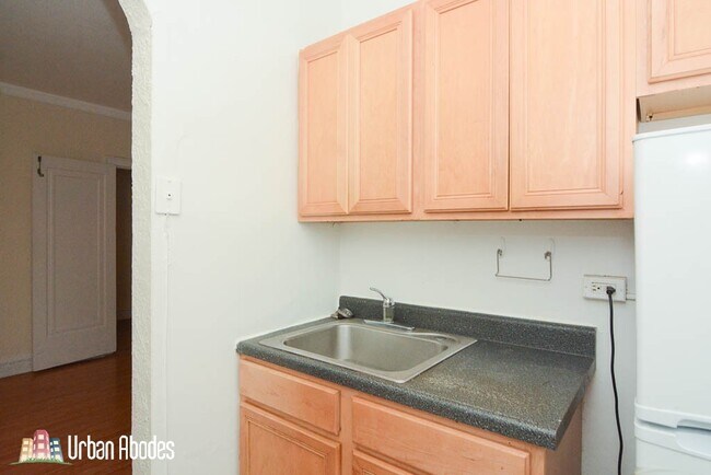 4830 N Damen Ave unit A04C, Chicago, IL 60625 - photo 7