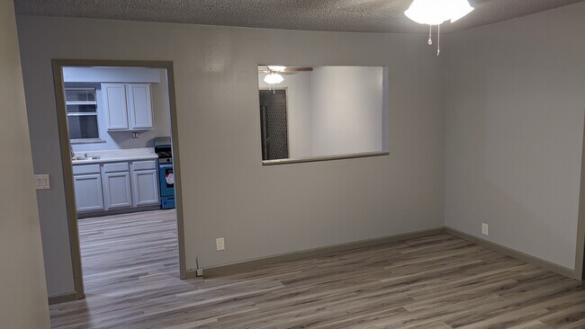 402 Hickory St, Noel, MO 64854 - photo 6