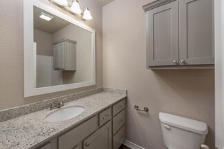 1508 Texas Ave S, College Station, TX 77840