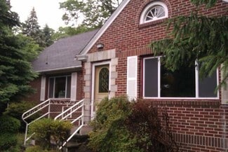 60 Longue Vue Ave Unit 2, North Providence, RI 02904