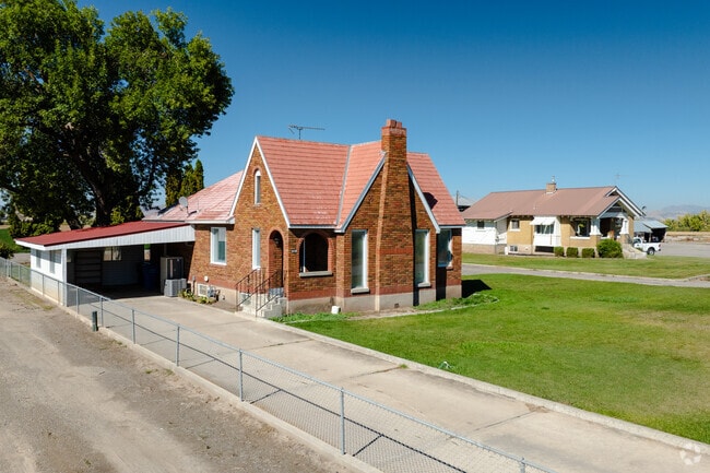 While not as common, brick New Traditional homes come with gabled rooflines.