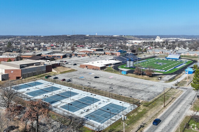 Sapulpa High School serves approximately 900 students each year.