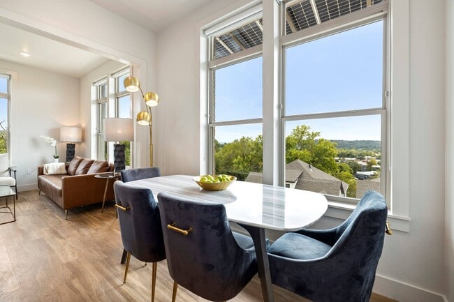 Network Building, Fayetteville, AR 72701 - photo 6