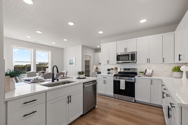 9761 Victoria Dr unit 36869852, Missoula, MT 59808 - photo 3