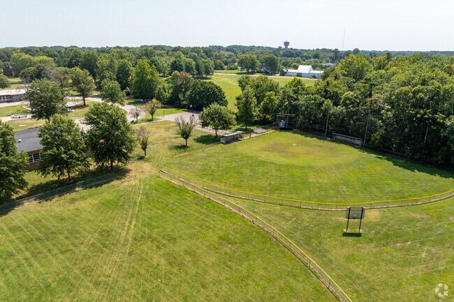 The student population of West Terrace Elementary School is 593 and the school serves K-5.