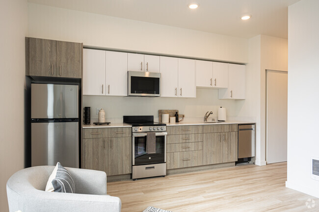 0BR, 1BA - 568SF