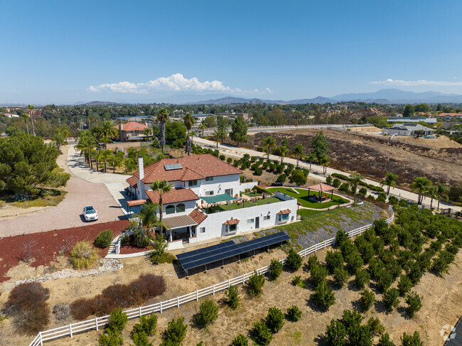Most homes in Los Ranchitos are custom built.