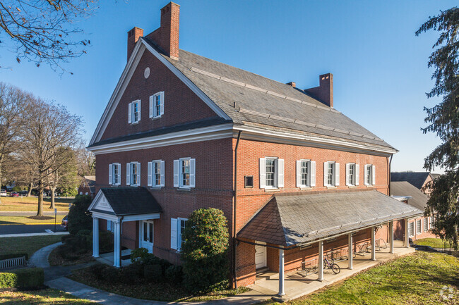 Moorestown Friends School, where every step leads to discovery.
