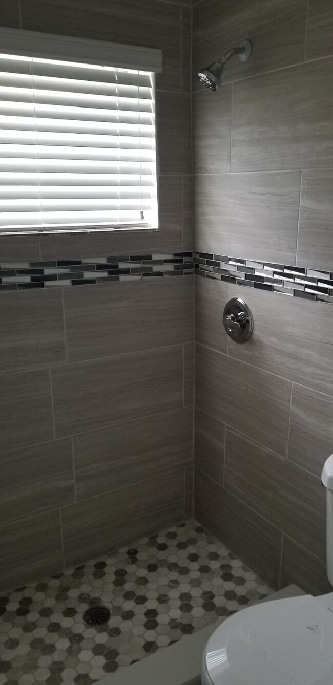 3430 N 65th Ave, Hollywood, FL 33024