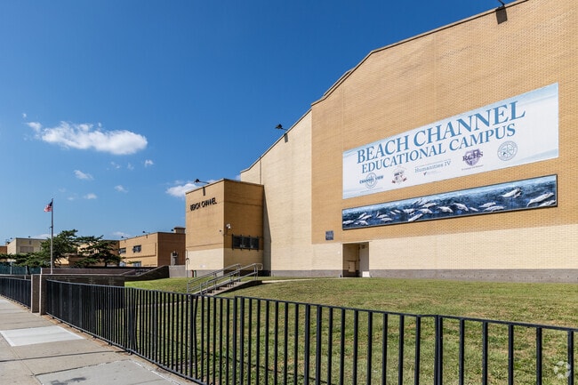 Rockaway Collegiate High School encourage critical thinking and creativity.