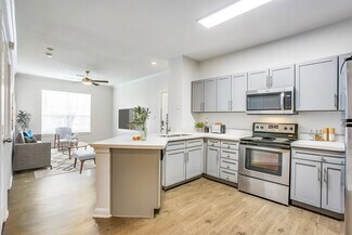 12025 Richmond Ave, Houston, TX 77082