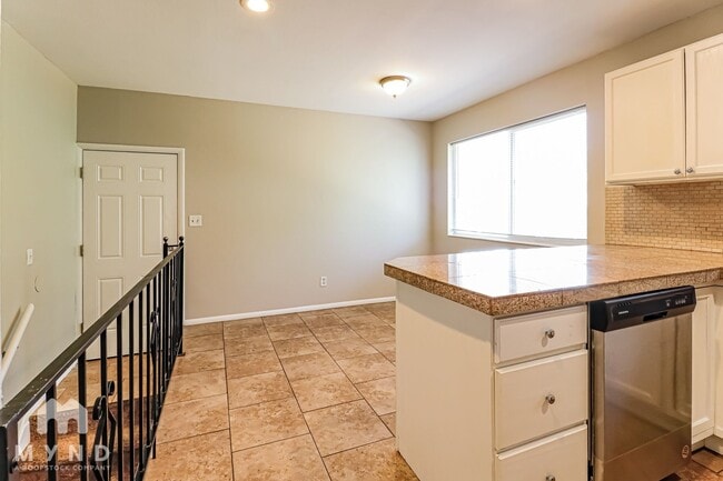 9548 S 1210 E, Sandy, UT 84094 - photo 5