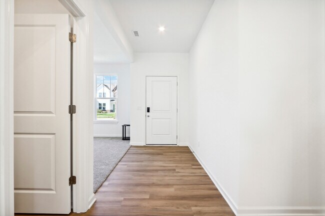 1025 Bevy Blvd unit 36664801, Danville, IN 46122 - photo 3