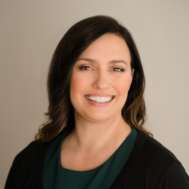 Meagan Begley Real Estate Agent in McHenry, IL