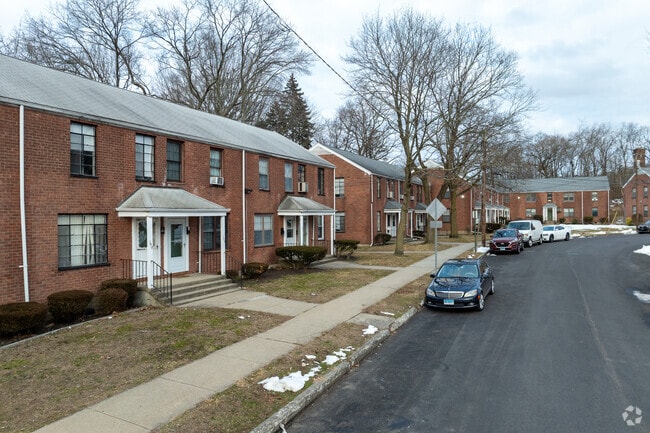 Some areas in North Bridgeport have a great condo community for easy living.