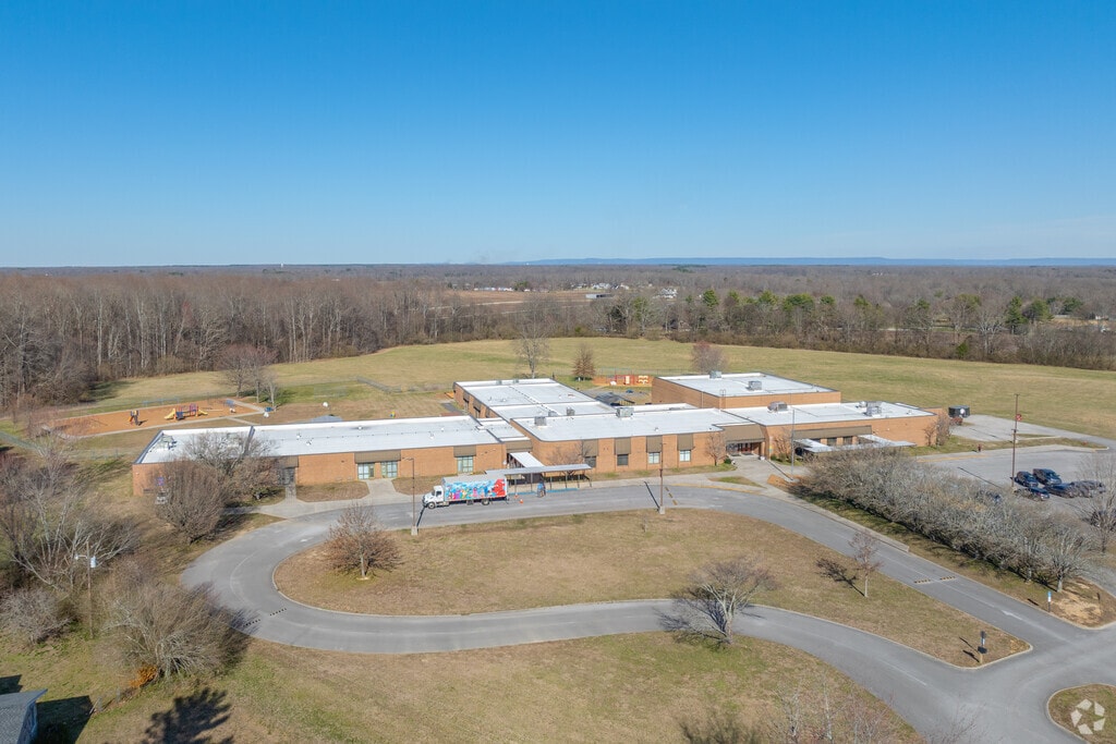 North Lake Elementary School enrolls over 200 students in Tullahoma every year.