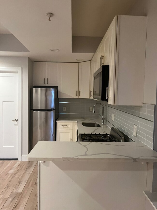 41 Clifton Place, Jersey City, NJ 07304